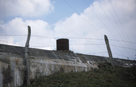 gepanzerter Auslaß für Festungsantenne
