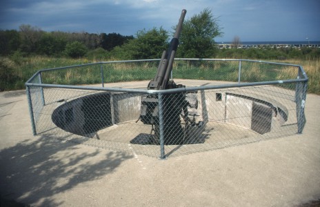 Bettung mit reinstalliertem Gesch�tz