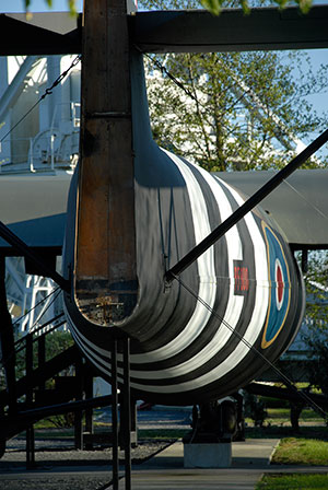 Lastensegler auf dem Freigel�nde des Pegasus M�morial