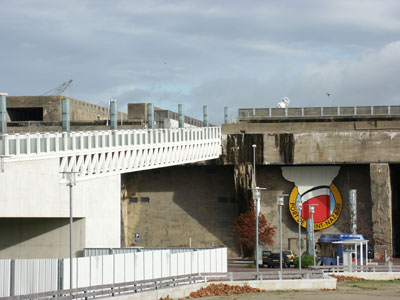 Fu�g�ngerrampe auf das Dach