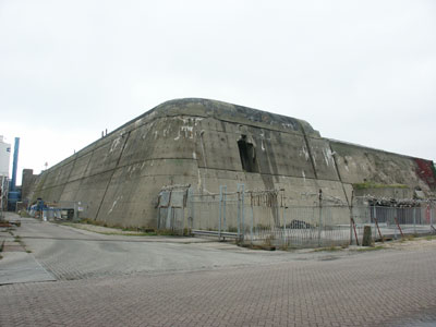 R�umbootbunker, Westseite