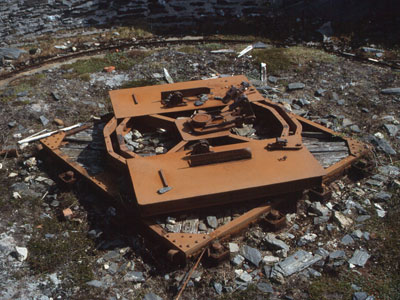 Behelfssockel mit Drehteller f�r Feldgesch�tz