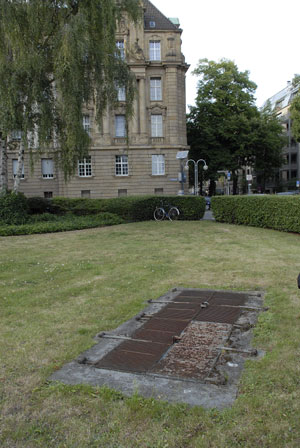 Zugang Nord zum Röhrenbunker